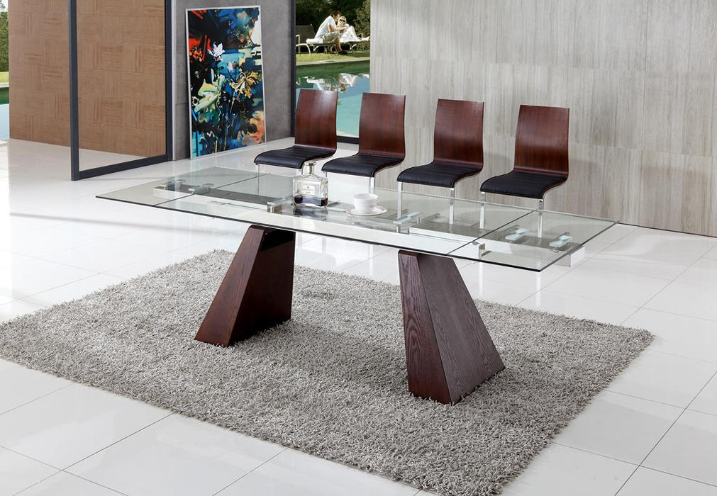 Eliot Extendable Dining Table with Amanda Dining Chairs