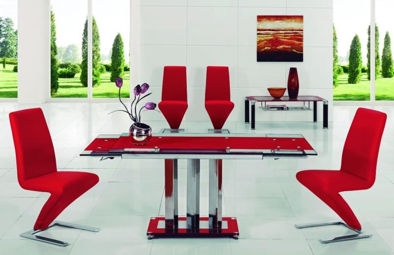 Madrid contemporary Glass Dining Table with Armada Dining Chairs